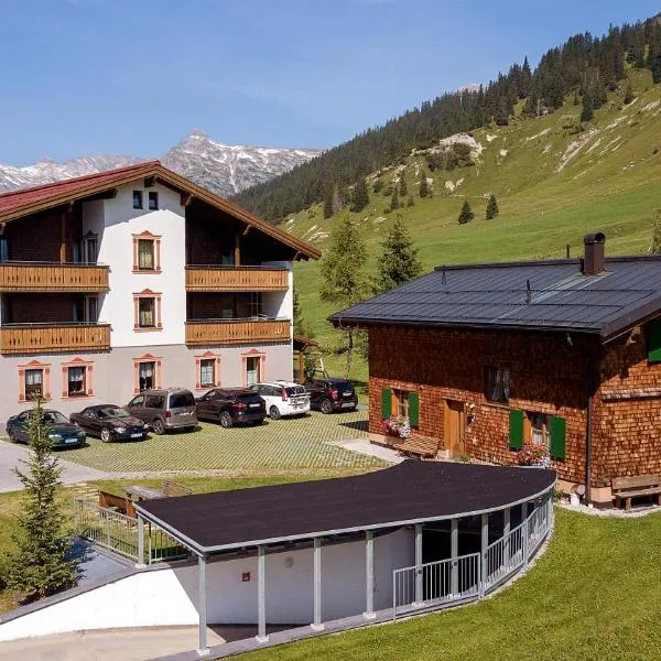Gasthaus & Pension Alphorn, hotel v destinaci Lech am Arlberg