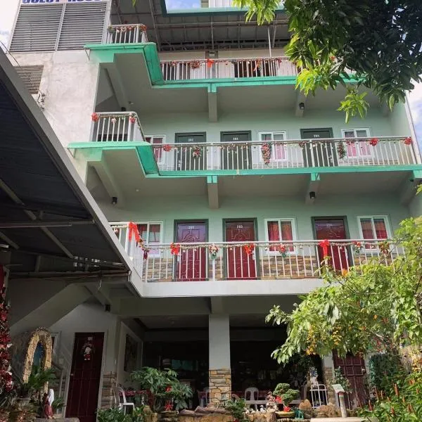First Baby Bytes Guest House: Lazi şehrinde bir otel