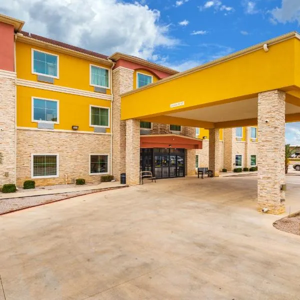 Residency Suites, hotel v destinaci Cotulla