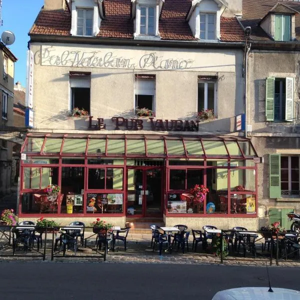Pub vauban terreaux, hotel v destinaci Avallon