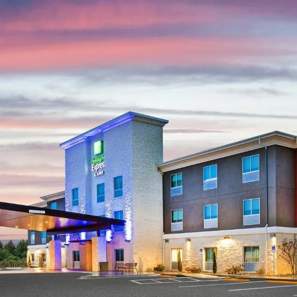 Holiday Inn Express & Suites Junction by IHG, hotel v destinaci Junction