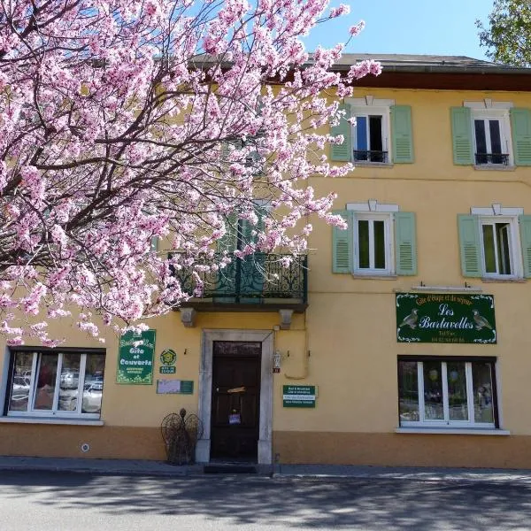 Gîte Les Bartavelles: Jausiers şehrinde bir otel