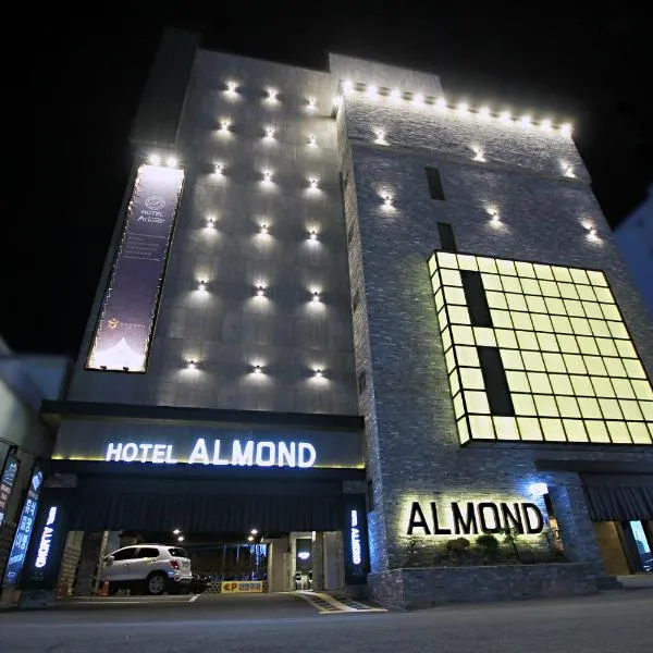 Masan Almond Hotel, hótel í Changwon