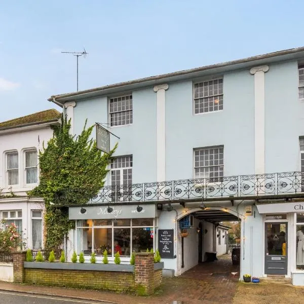 Morleys Rooms - Located in the heart of Hurstpierpoint by Huluki Sussex Stays, hotel in Hurstpierpoint