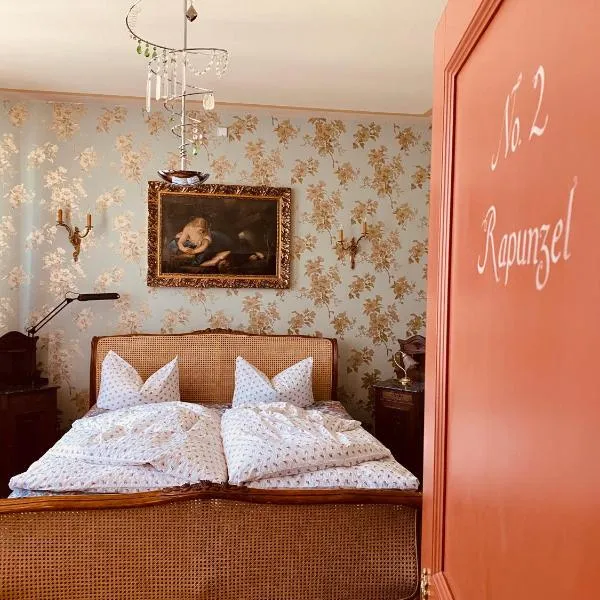 Altes Handelshaus Plauen, hotel v destinaci Plauen