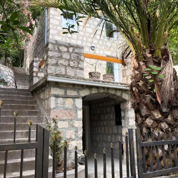 Villa Masha, hotel in Rijeka Reževići