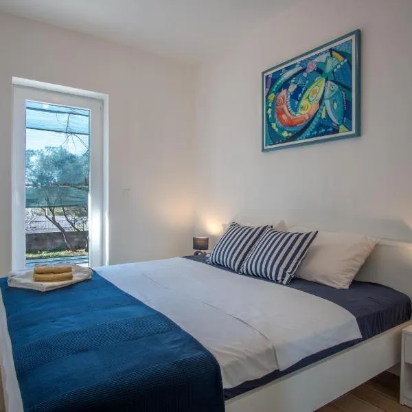 Apartman Soto, hotel in Pirovac