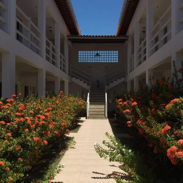 Pousada Planeta Guarajuba, hotel in Barra de Jacuípe