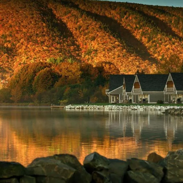 Keltic Quay Cottages & Bayfront Lodge, hotel v destinaci Whycocomagh