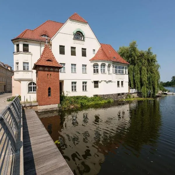 Fewo auf der Dominsel - SEEROSE, hotel Brielowban