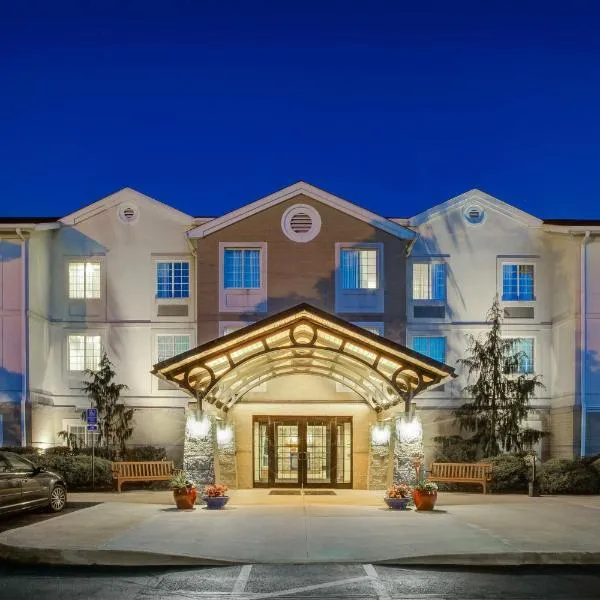 Staybridge Suites Cleveland Mayfield Heights Beachwood, an IHG Hotel, hotelli kohteessa Willoughby