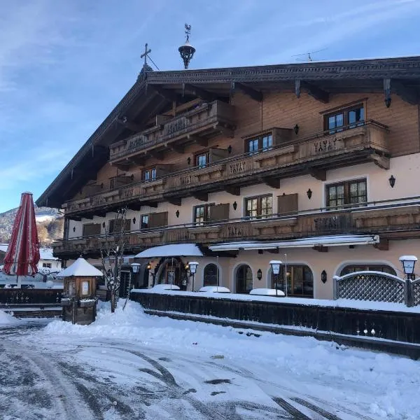 Ferienhotel Alpenhof, hotel en Jochberg