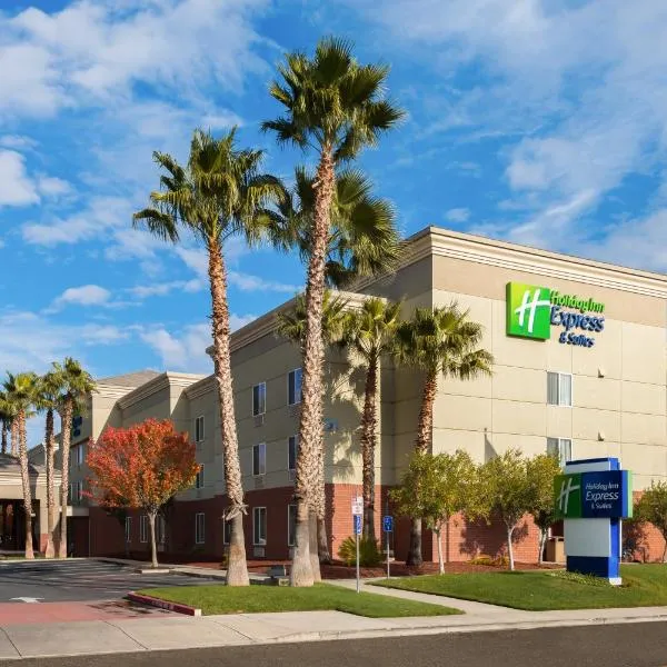 Holiday Inn Express Hotel & Suites Vacaville by IHG, hotel v destinaci Vacaville