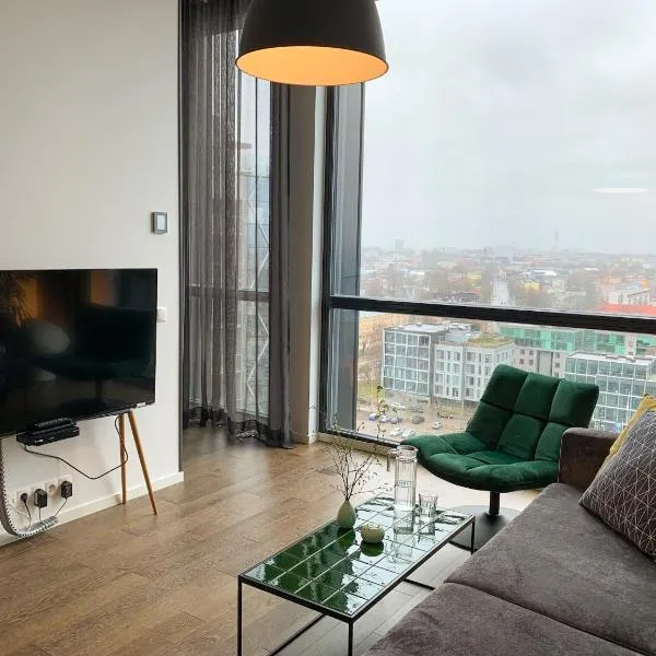 Orange Apartments Tower & Free Parking, hotel in Tallinn