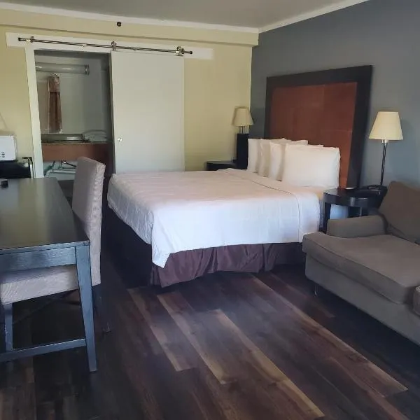 Deerfield Inn & Suites, hotel en Madison