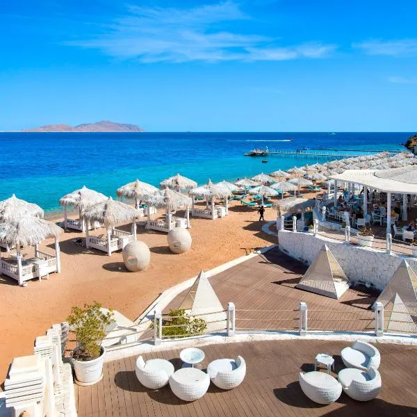 Sunrise Arabian Beach Resort, hotel a El-Gharqâna
