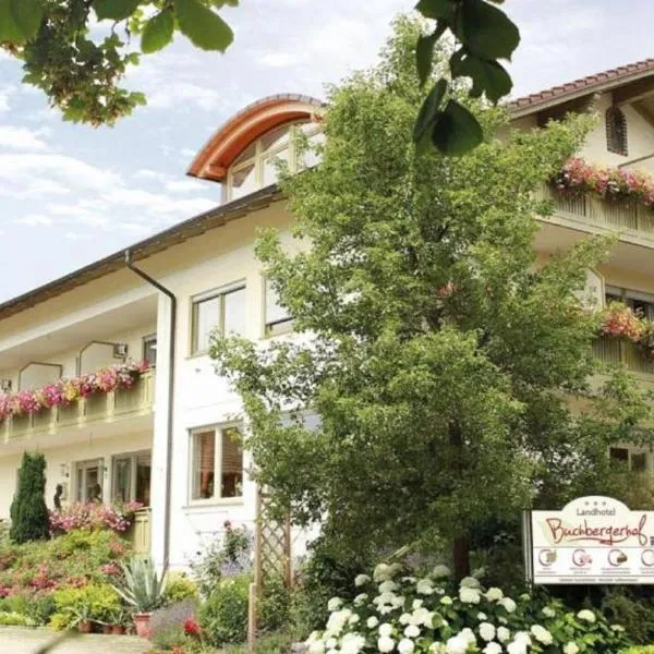 Landhotel Buchbergerhof, hotel in Weißenregen