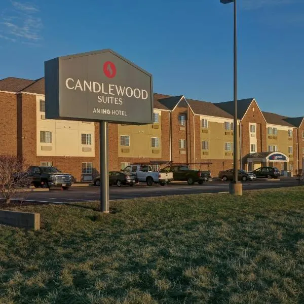 Candlewood Suites Indianapolis - South, an IHG Hotel โรงแรมในกรีนวู้ด