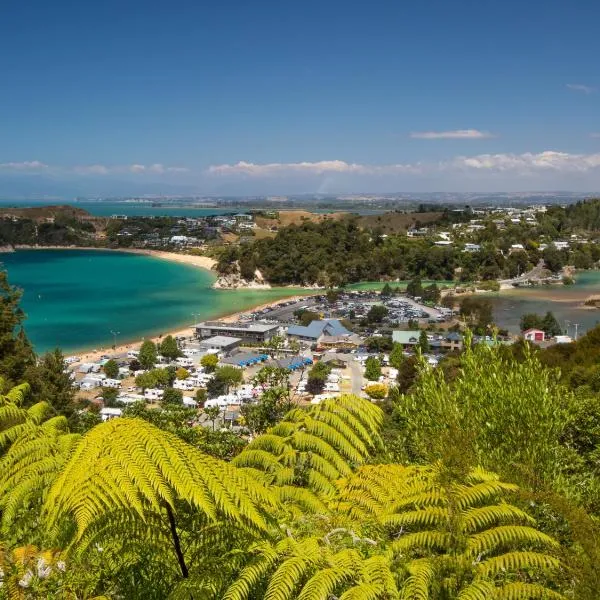 The Glass House - Kaiteriteri Holiday Home, hotel a Kaiteriteri
