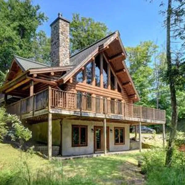 Chalet Mont Tremblant Luxury Lodge、Labelleのホテル
