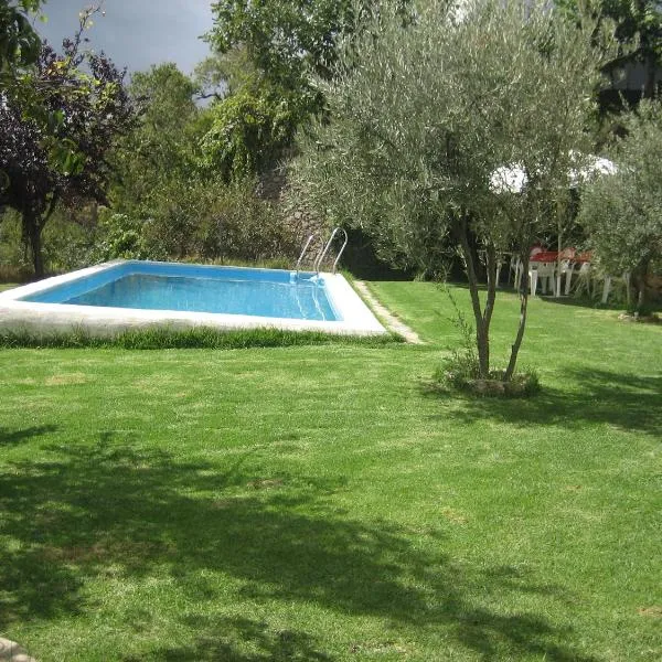 Alojamiento Rural Mirador del Avellano, hotell i Alpujarra De La Sierra