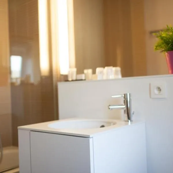 Hotel La Passerelle, hotel v destinaci Grandhan