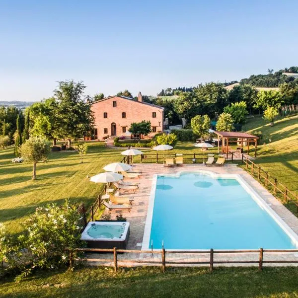 Casalantico, hotel v destinaci Corinaldo