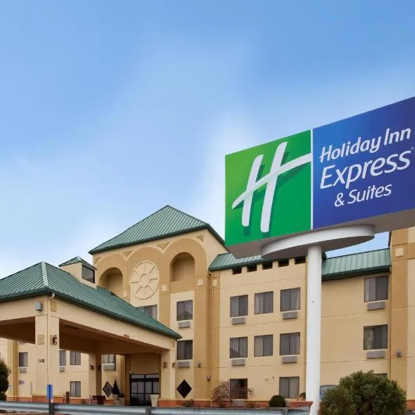 Holiday Inn Express Hotel & Suites Fenton/I-44, an IHG Hotel, hotel di Peerless Park