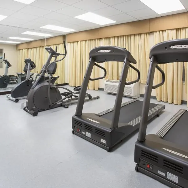 Holiday Inn Express Hotel & Suites Minot South by IHG, hotel en Minot