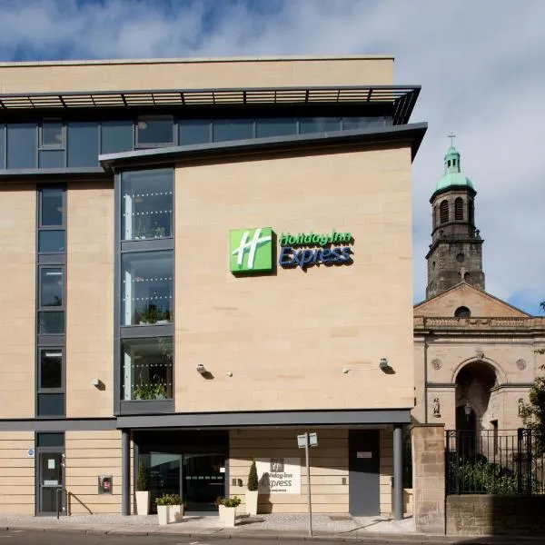 Holiday Inn Express Edinburgh – Royal Mile, an IHG Hotel: Bonnyrigg şehrinde bir otel