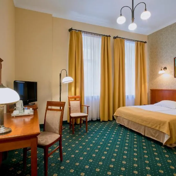 Hotel Hetman, hotel u gradu Marki