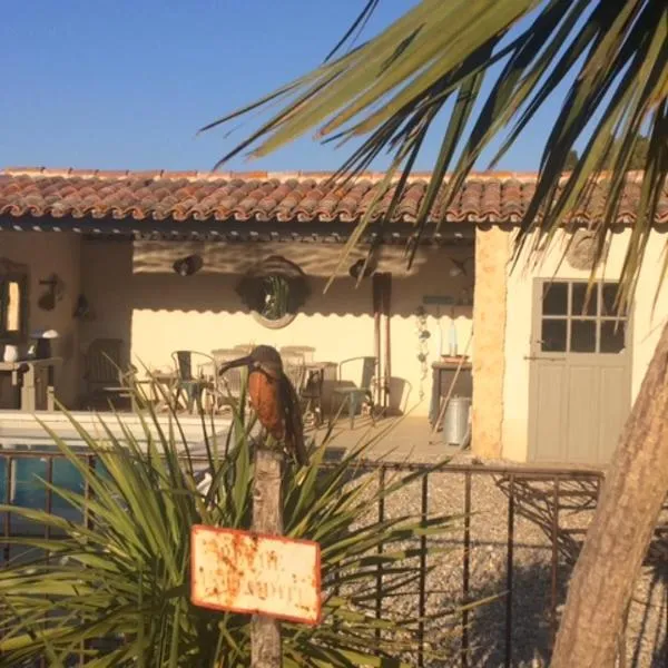 Appartement dans Mas Provencal, hotel a Grans