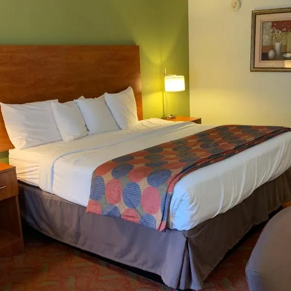 Baymont by Wyndham Cave City, hotel v destinaci Cave City