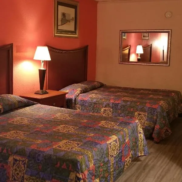 Best Inn Formerly Known as M Star Hotel，Chickasaw的飯店