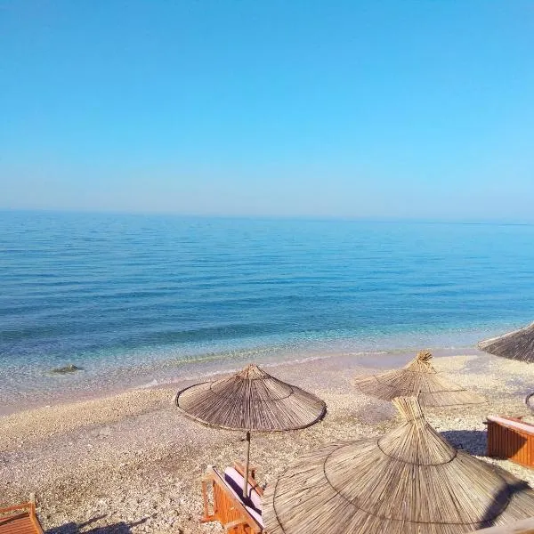 Qeparo Pano Rooms, hotel v destinaci Qëparo