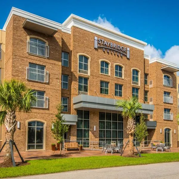 Staybridge Suites Charleston - Mount Pleasant, an IHG Hotel, hotel in Sullivans Island