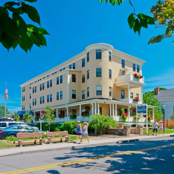 Colonial Inn: Ogunquit şehrinde bir otel