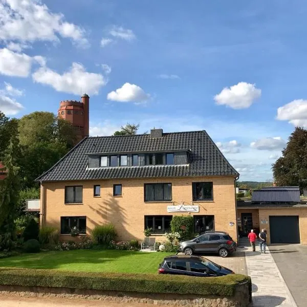 Haus Luisenhof, hotel di Mölln