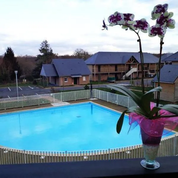 Le Havre de Paix 8 , Les Hauts de Honfleur, Piscine, WIFI et Parking gratuits, hotel v destinácii Équemauville