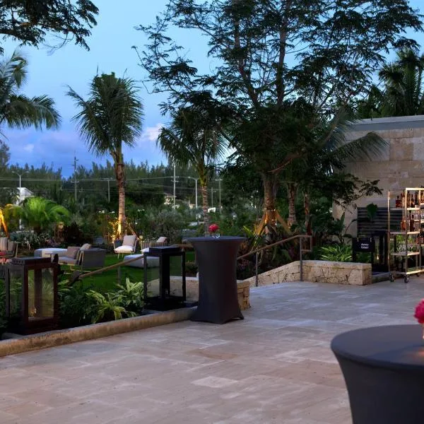 Kimpton Seafire Resort + Spa by IHG, hotel v destinaci West Bay