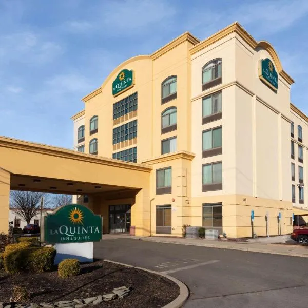 La Quinta by Wyndham Garden City, hotel v destinaci Garden City