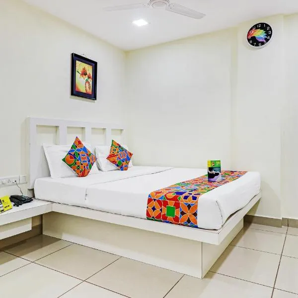 FabHotel Colors Service Apartment, hotel v destinácii Anna Nagar