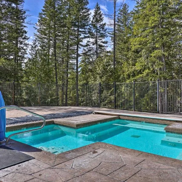 Airy Resort Condo < 3 Miles to Whitefish Mountain!, hotel a Whitefish