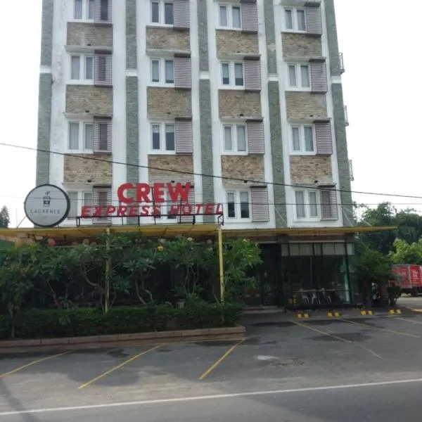 CREW EXPRESS Hotel, hotell i Lubukpakam