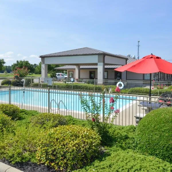 Briarwood Inn Of Geneva, hotel a Geneva