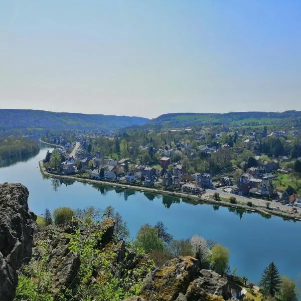 Gîte Perle d'Ô à deux pas du bord de Meuse entre Namur et Dinant, hotel u gradu Profondevil