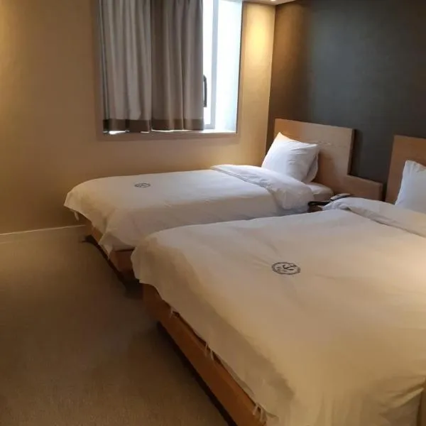 Hillside Hotel, hotel v destinaci Pusan