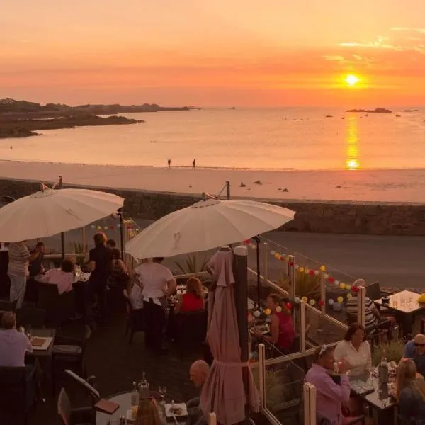 Cobo Bay Hotel, отель в Касле