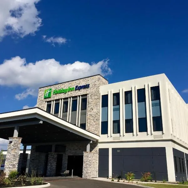 Holiday Inn Express - Grand Island, an IHG Hotel, hotel u gradu Grand Ajlend