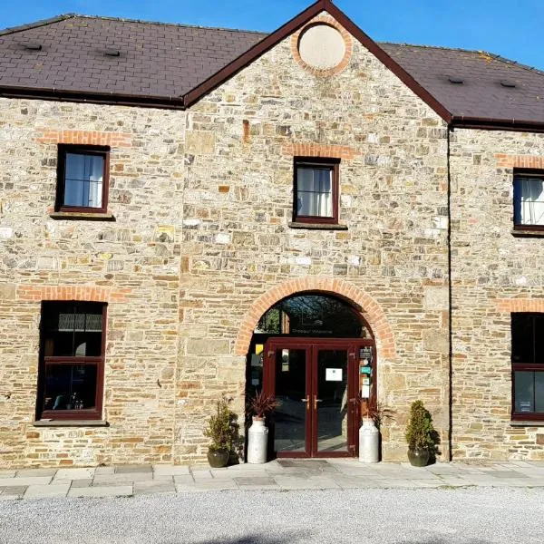 LLety Cynin, hotel in Llangynin